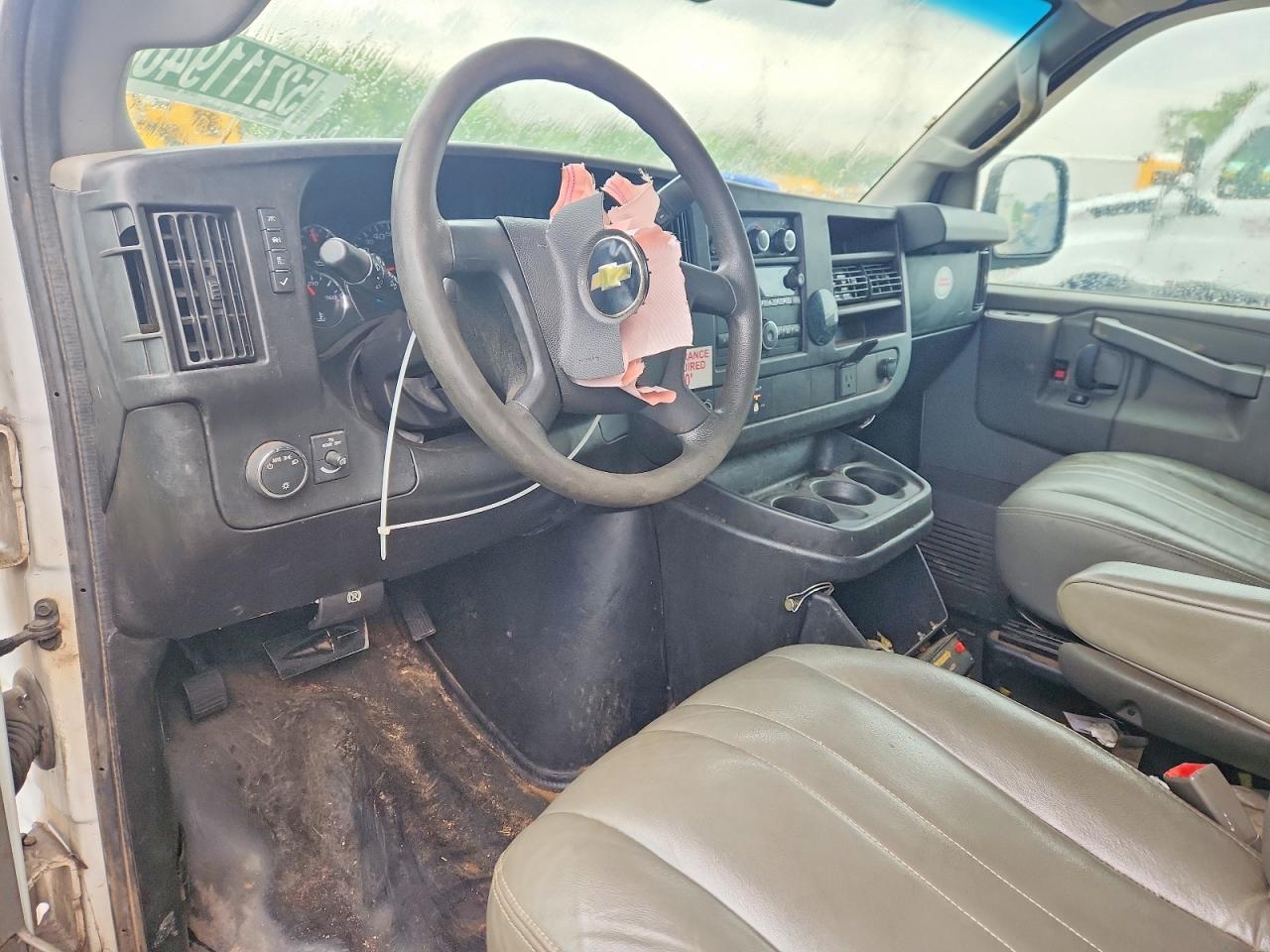 2018 CHEV Express VIN 1GB0GRFG8J1345684 photo 8