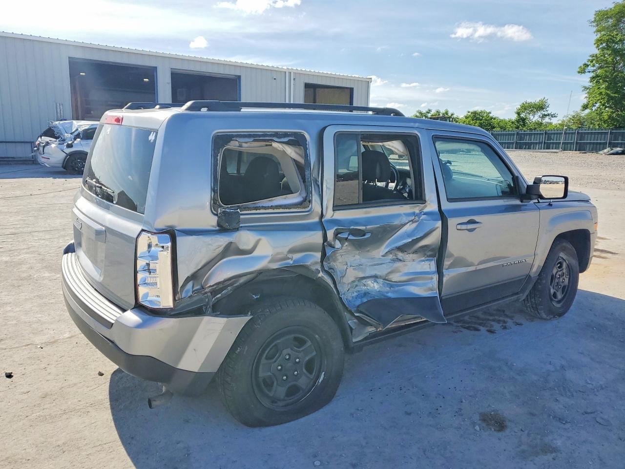 2016 Jeep Patriot VIN 1C4NJPBB2GD754370 photo 3