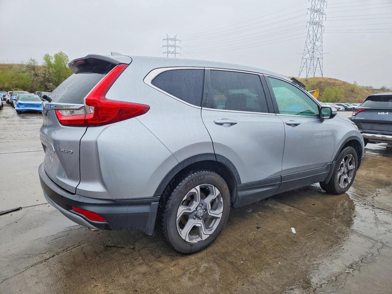 2018 Honda Crv VIN 7FARW2H53JE028111 photo 3