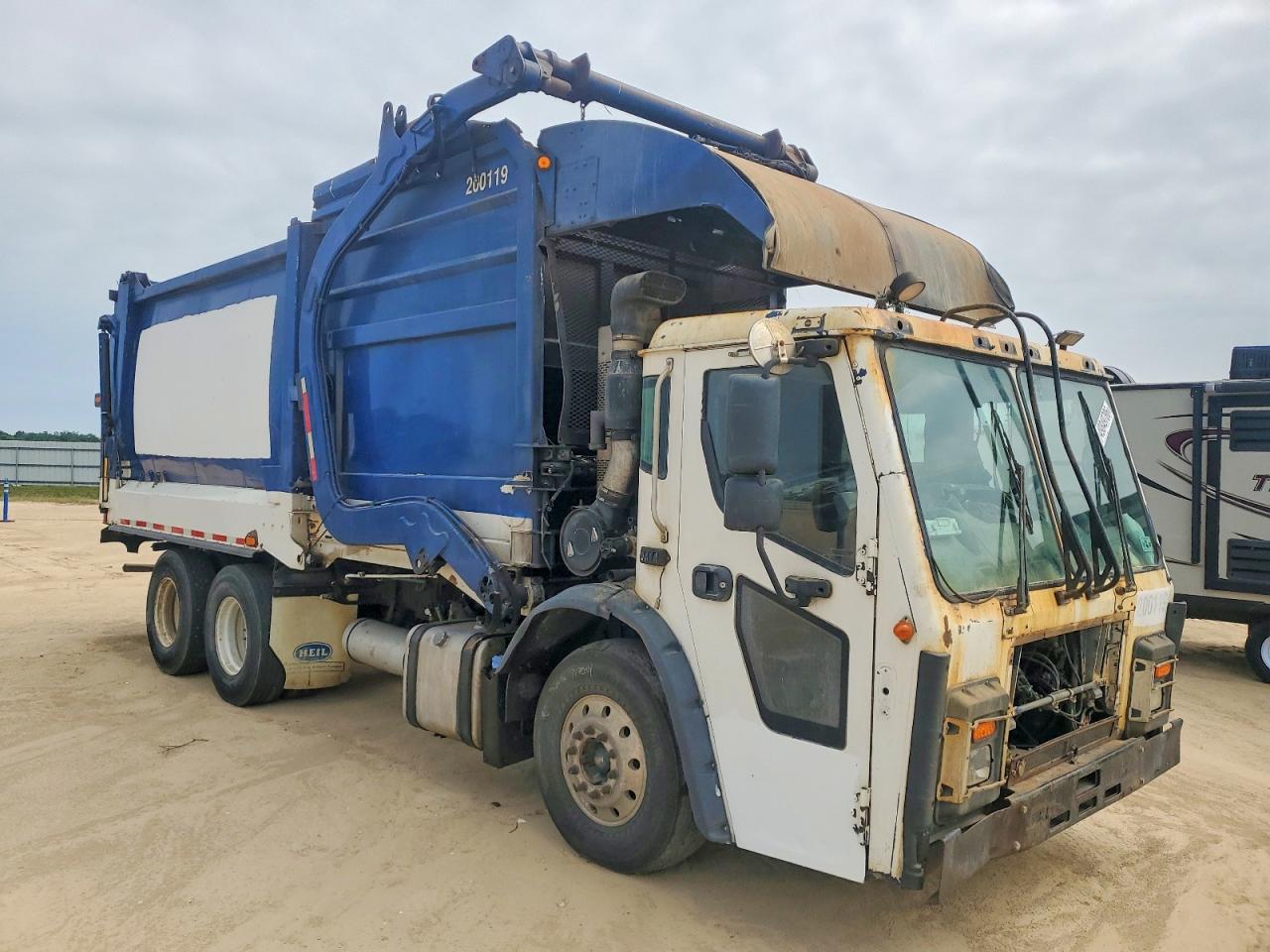 2016 MACK All other VIN 1M2LR05C3GM001146 photo 1