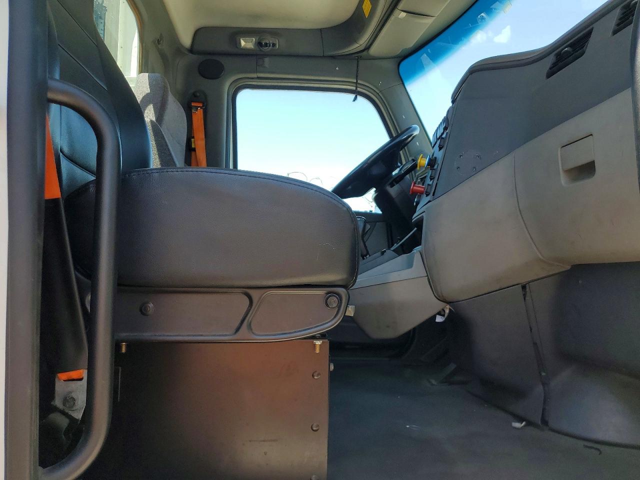 2016 PETERBILT All other VIN 1XPBA48XXGD339882 photo 5