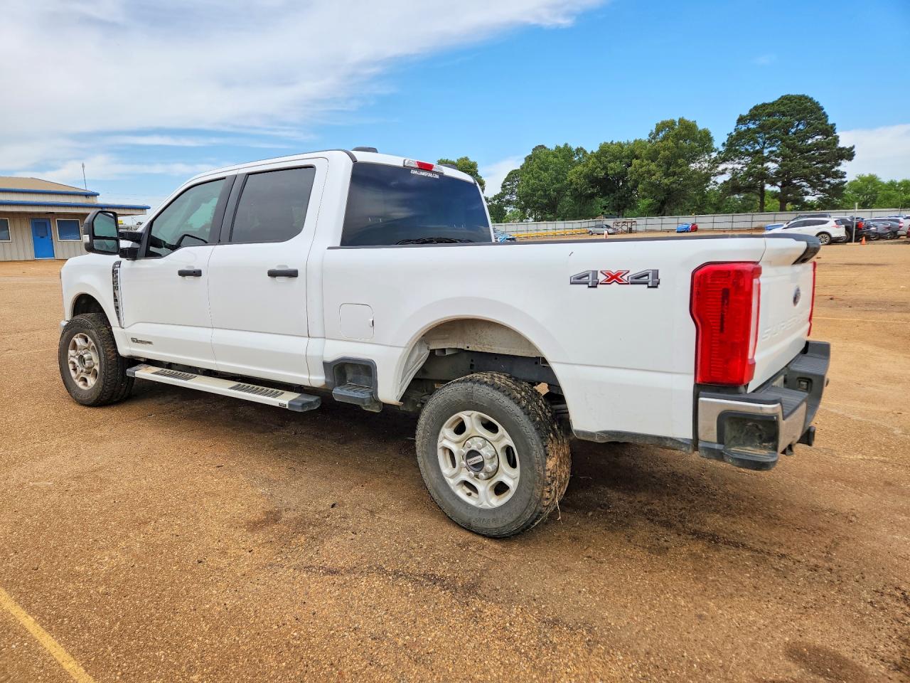 2025 Ford F250 VIN 1FT7W2BT3SEC60057 photo 2