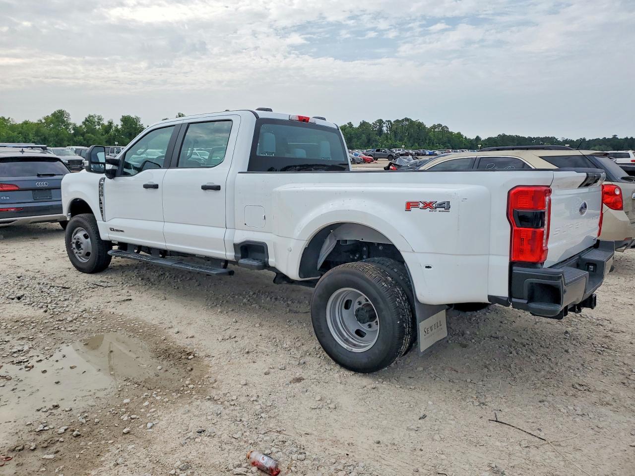 2026 Ford F350 VIN 1FT8W3DT6TEC96057 photo 2