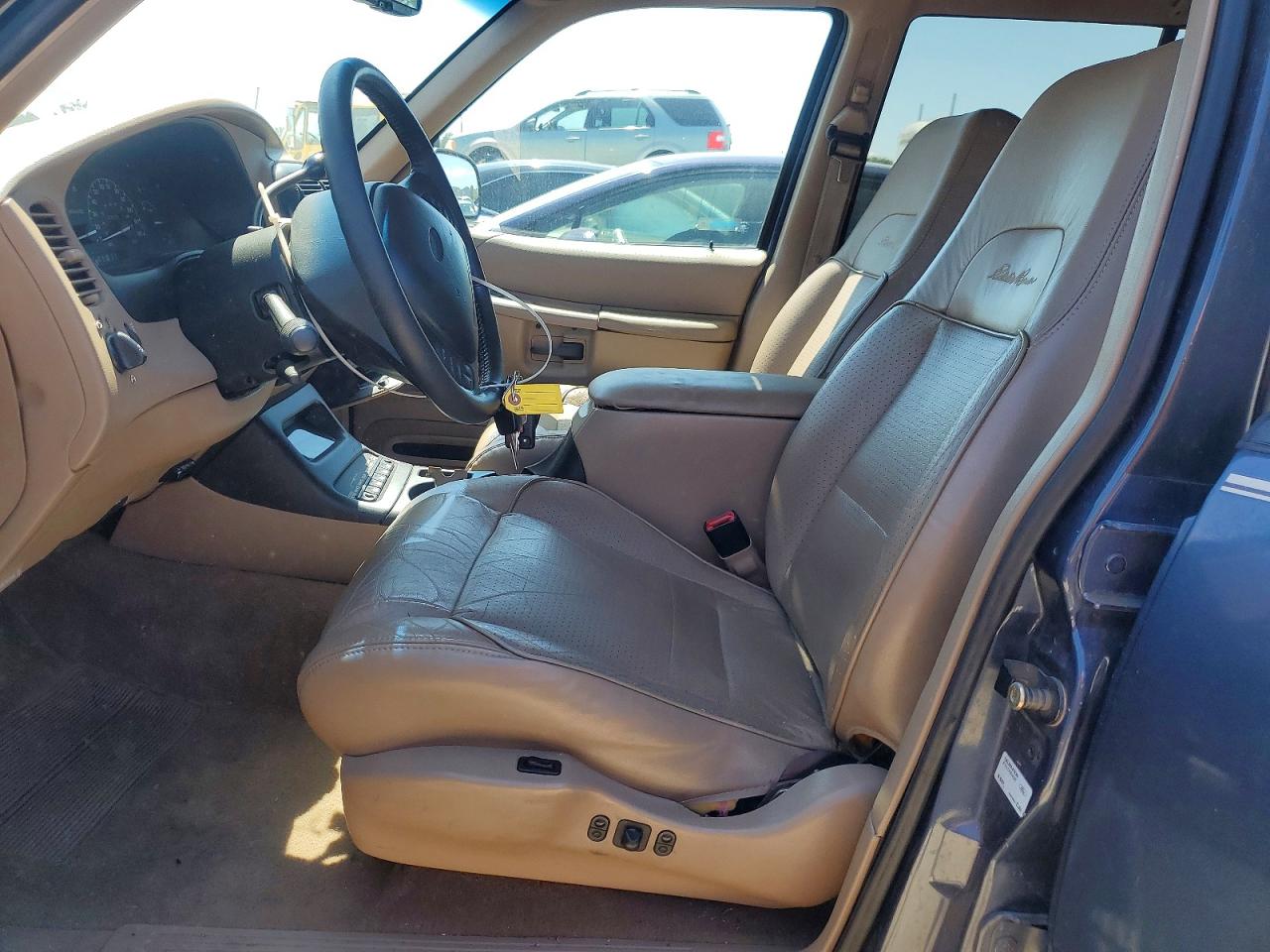 1998 Ford Explorer VIN 1FMZU34E9WZA88114 photo 7