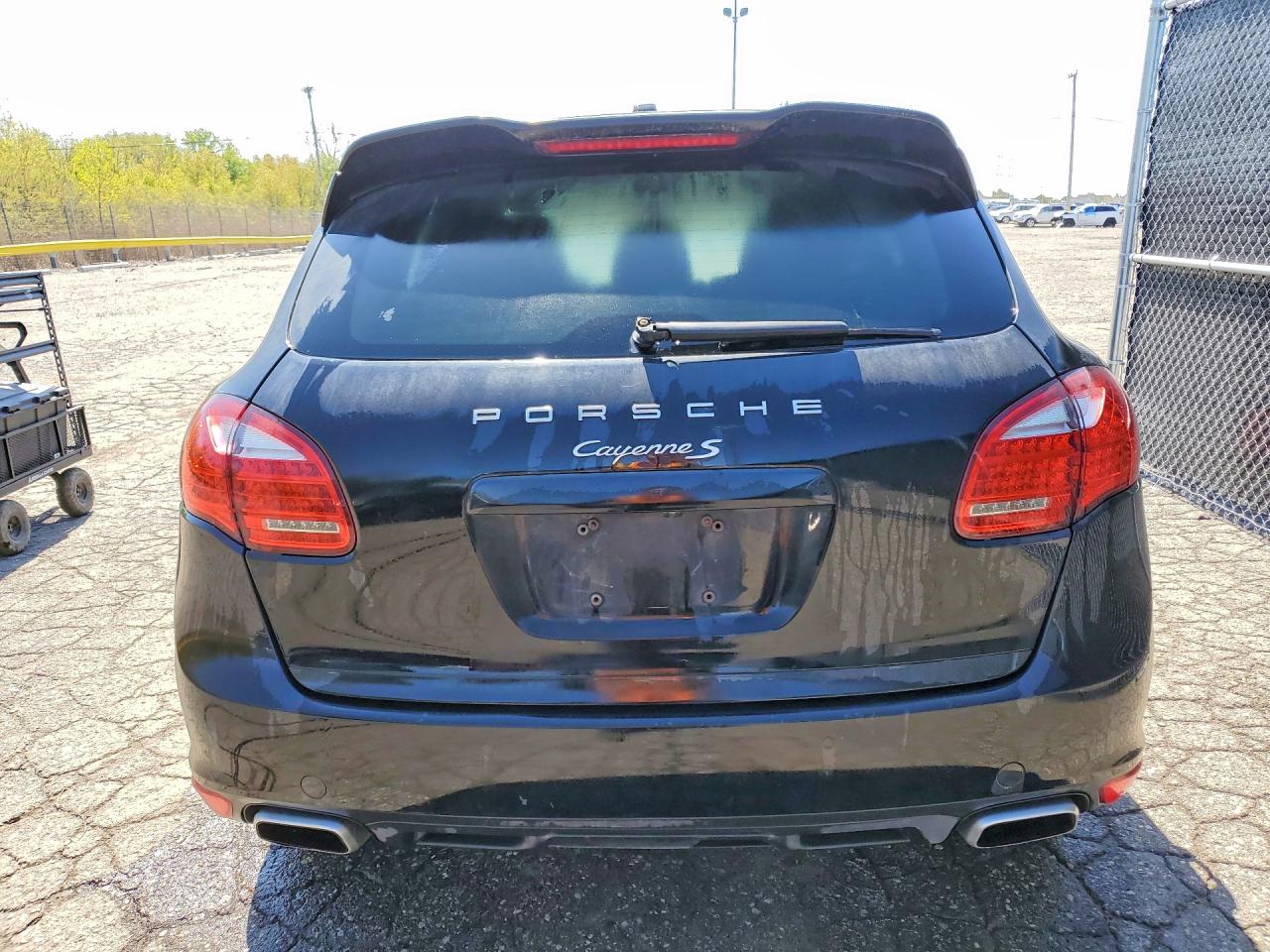 2014 Porsche Cayenne VIN WP1AB2A29ELA58638 photo 6