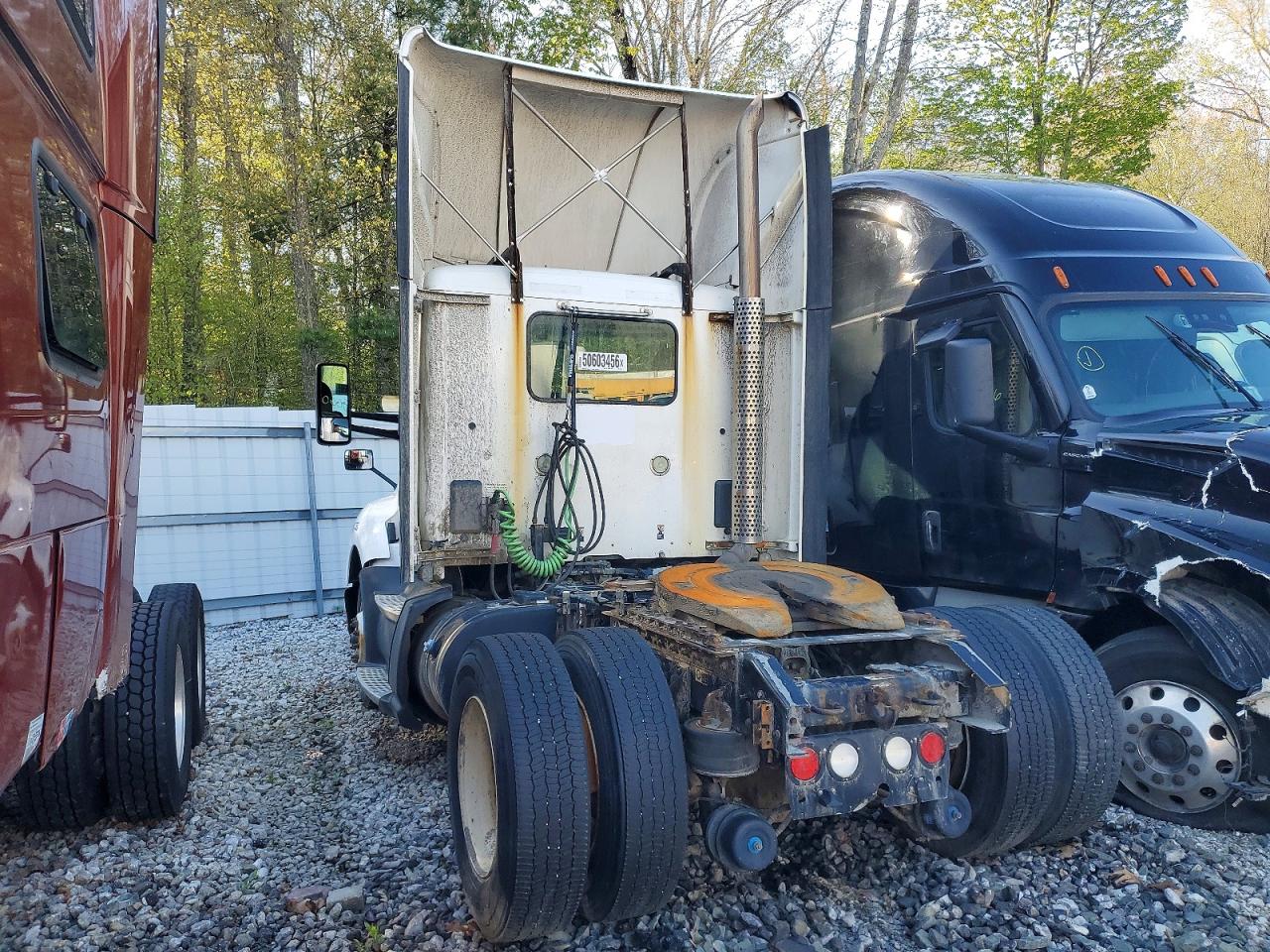 2016 KENWORTH All other VIN 1XKYA48X5GJ496687 photo 3