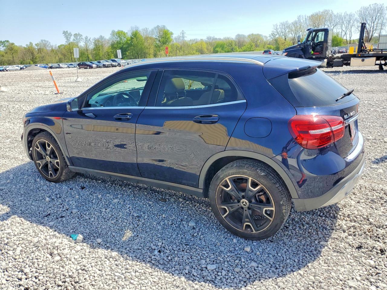 2019 MERCEDES-BENZ Gla-class VIN WDCTG4EB3KU000915 photo 2