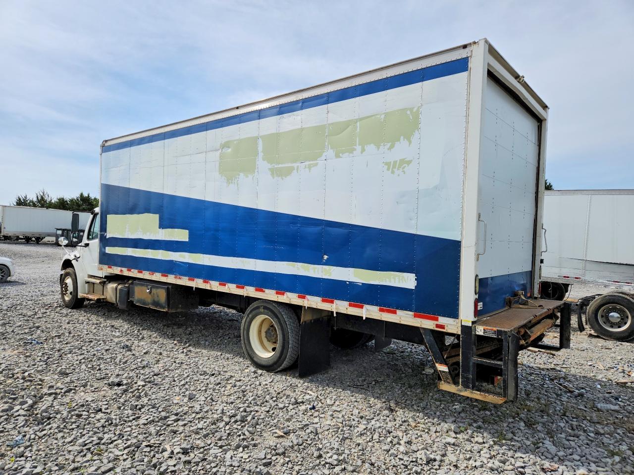 2017 FREIGHTLINER All other VIN 1FVACWDUXHHHW8553 photo 2