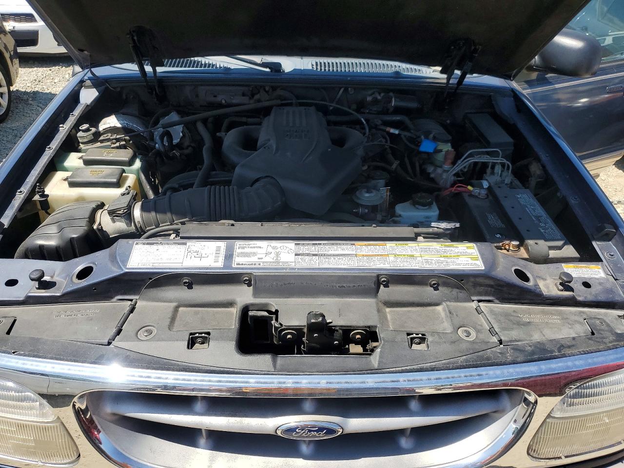 1998 Ford Explorer VIN 1FMZU34E9WZA88114 photo 12