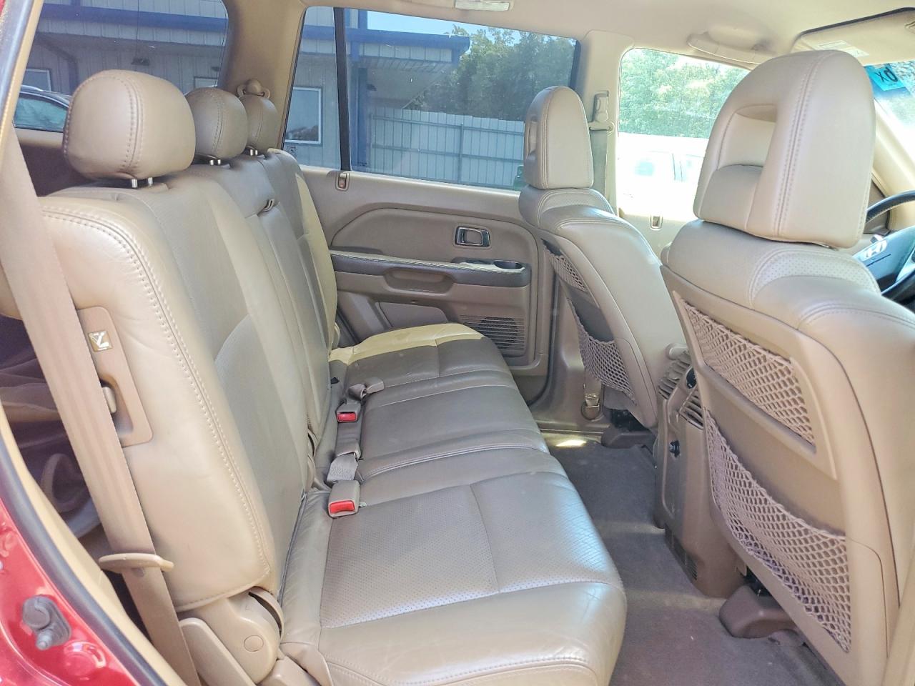 2004 Honda Pilot VIN 2HKYF185X4H564531 photo 11