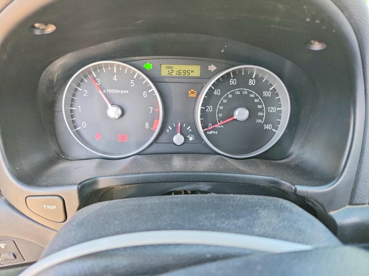 2009 Hyundai Accent VIN KMHCM36C49U122110 photo 9