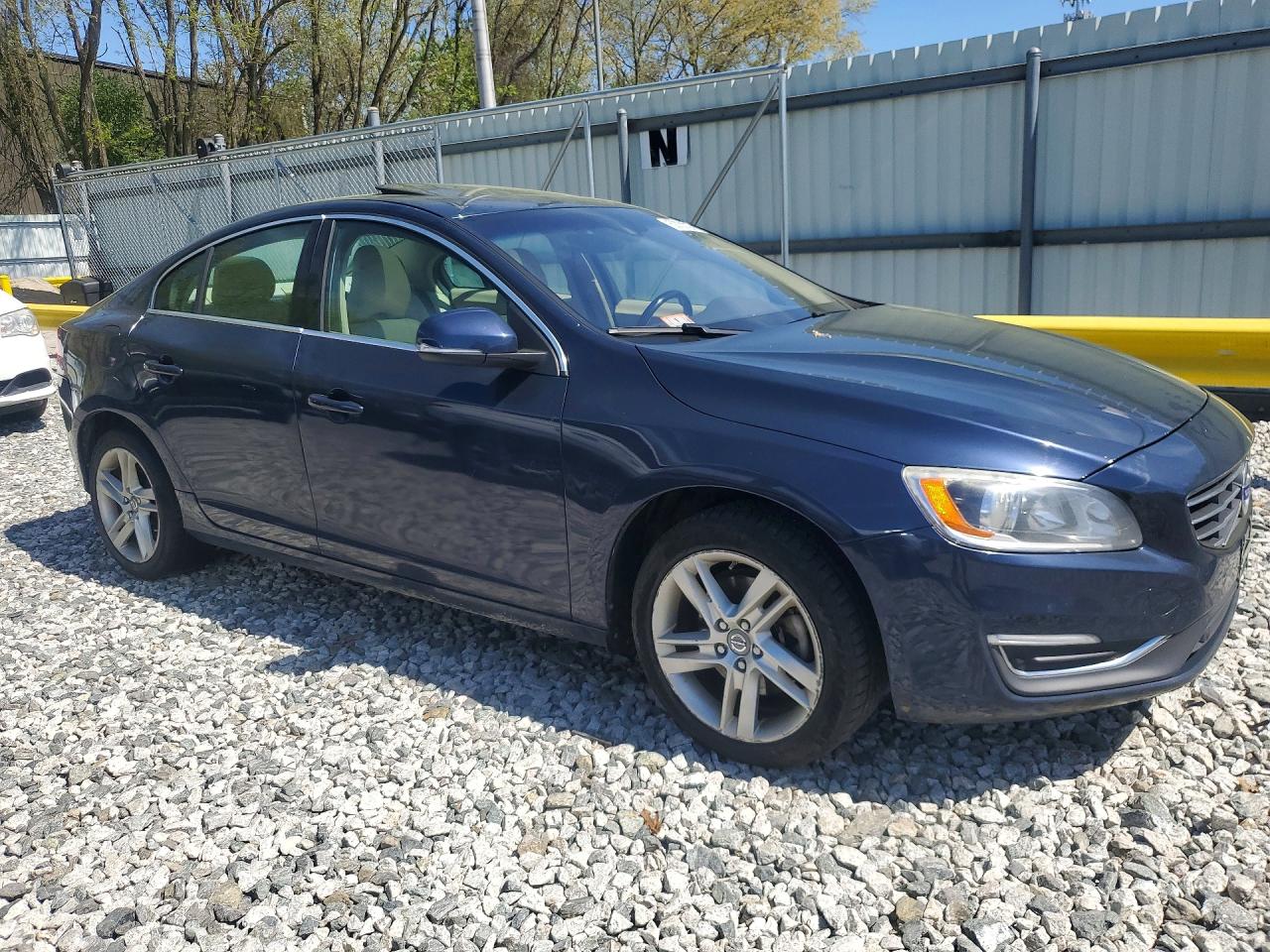 2015 Volvo S60 VIN YV126MFK2F2336893 photo 4