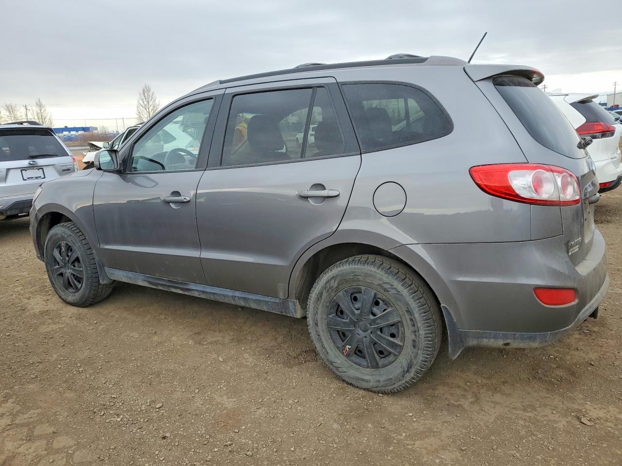 2010 Hyundai Santa fe VIN 5NMSGDAG6AH365811 photo 2