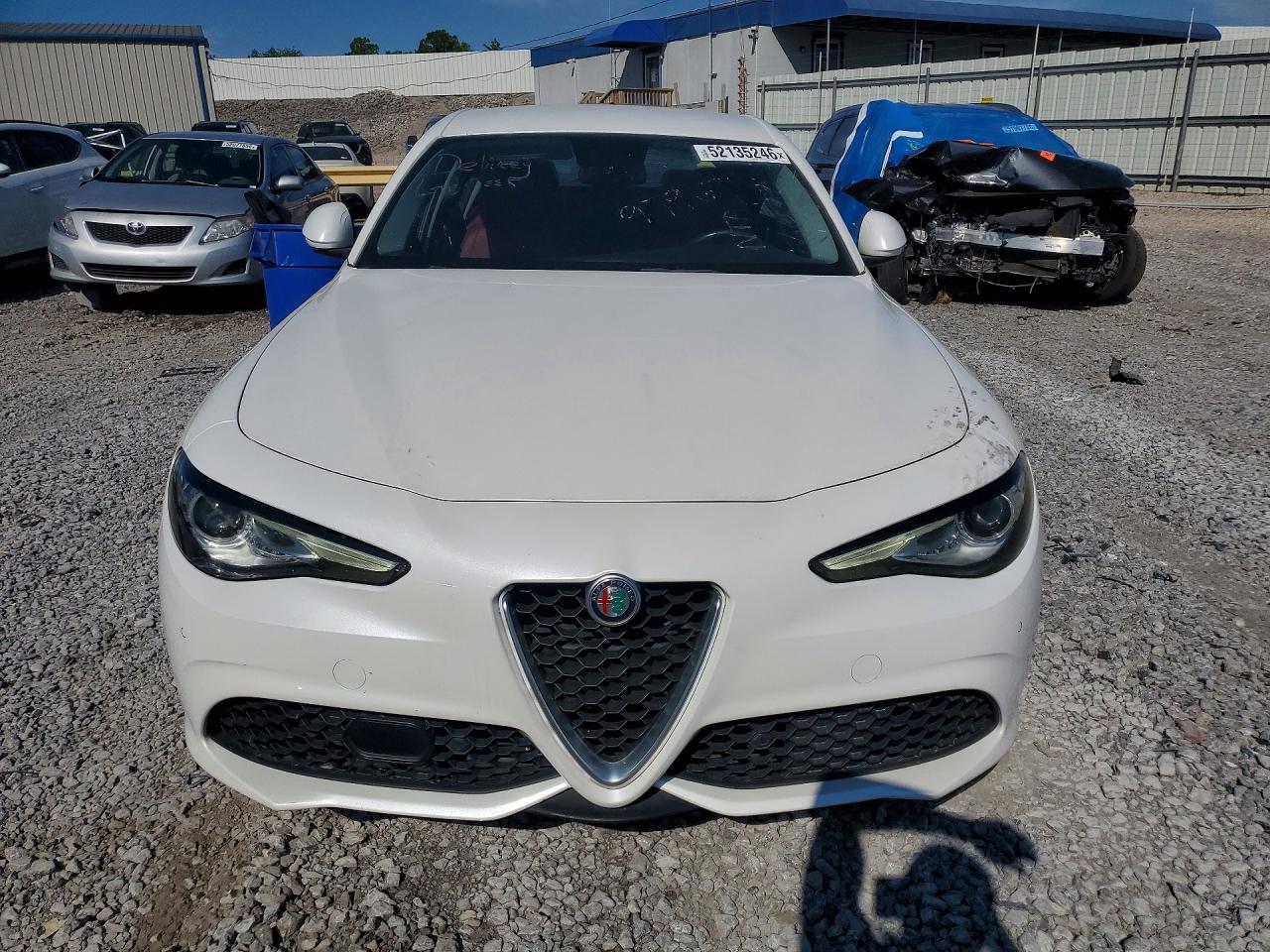 2017 Alfa Giulia VIN ZARFAEEN9H7560780 photo 5