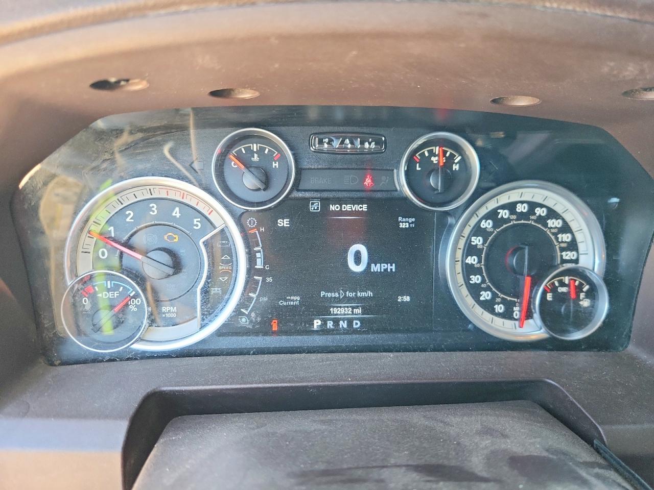 2015 Ram 2500 VIN 3C6UR5DLXFG539052 photo 9