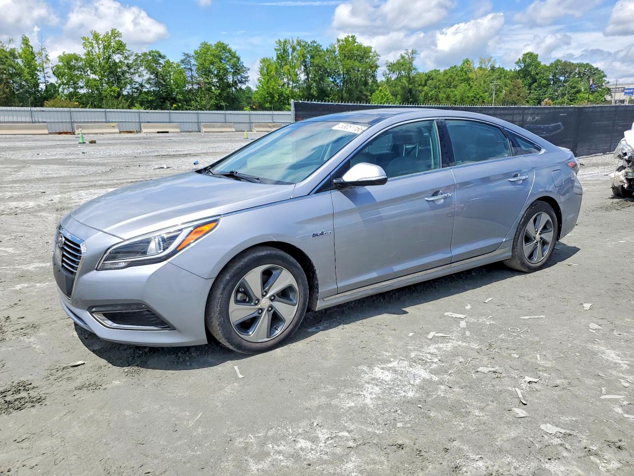 2016 Hyundai Sonata VIN KMHE34L11GA033839 photo 1
