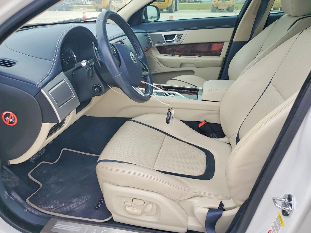 2013 Jaguar Xf VIN SAJWA0E75D8S68192 photo 7