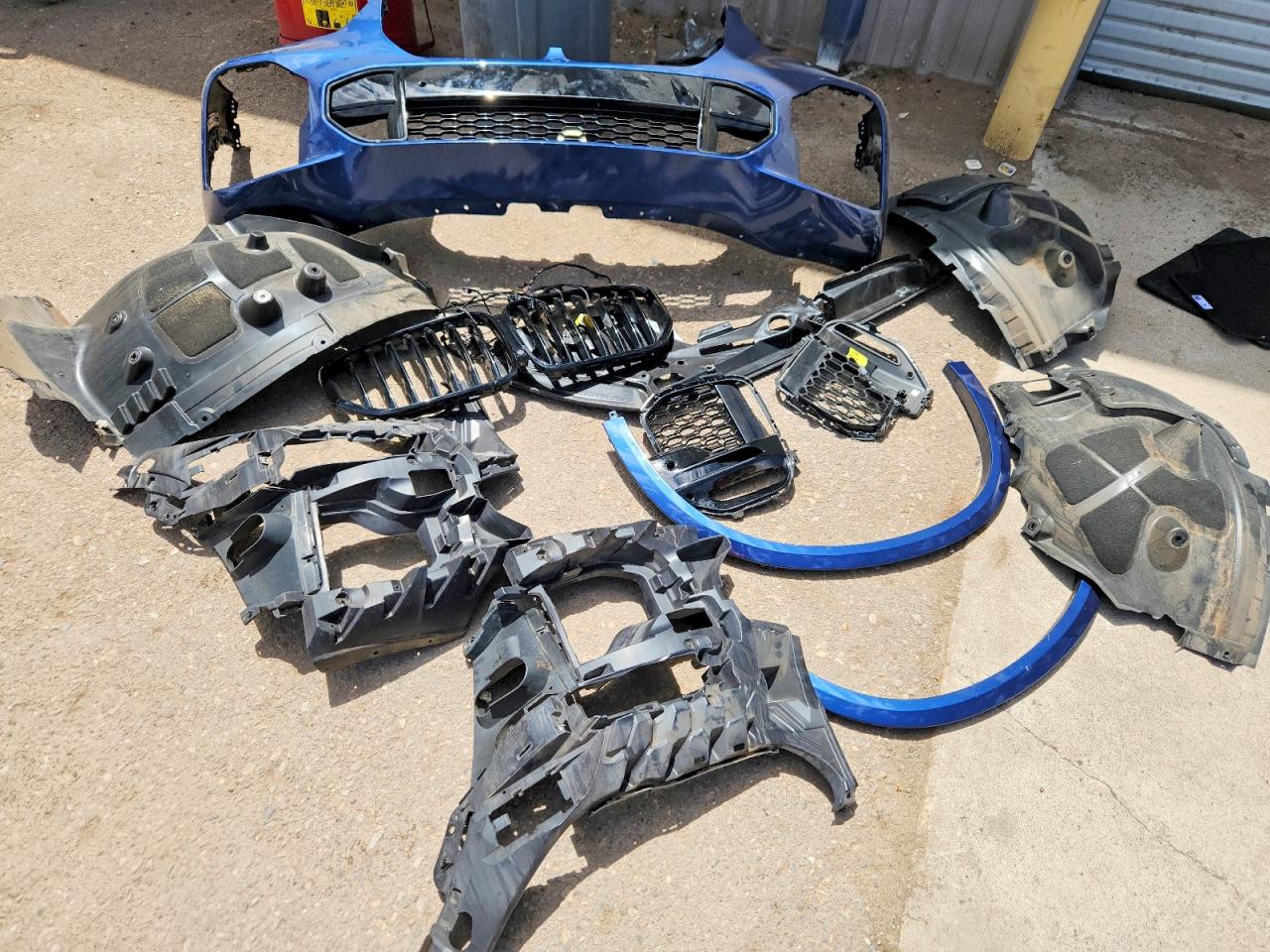 2022 BMW X5 VIN 5UXCR6C0XN9M37040 photo 12