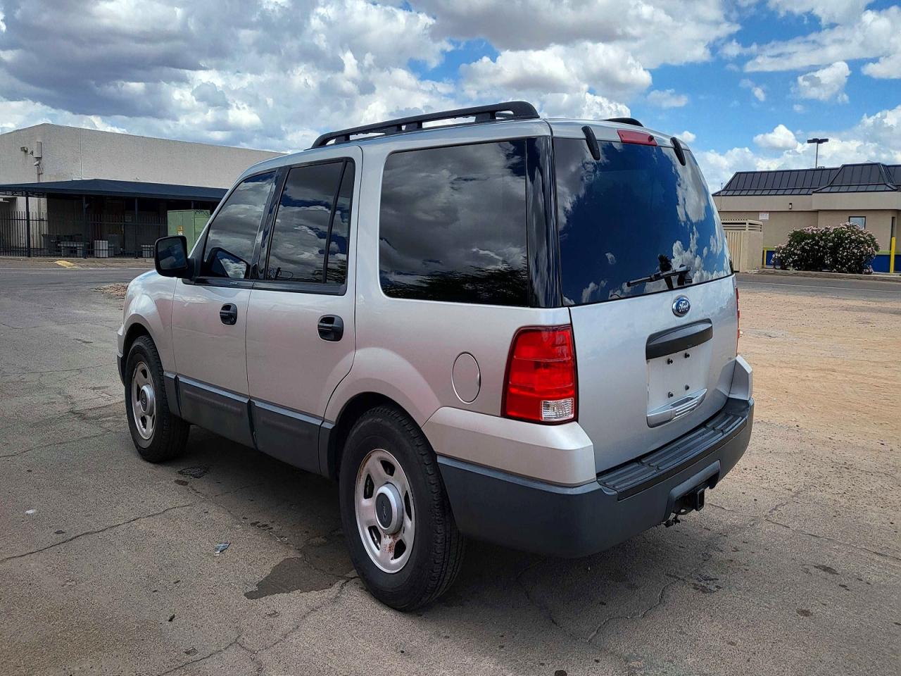 2004 FORD Expedition VIN 1FMRU13W64LB74351 photo 3