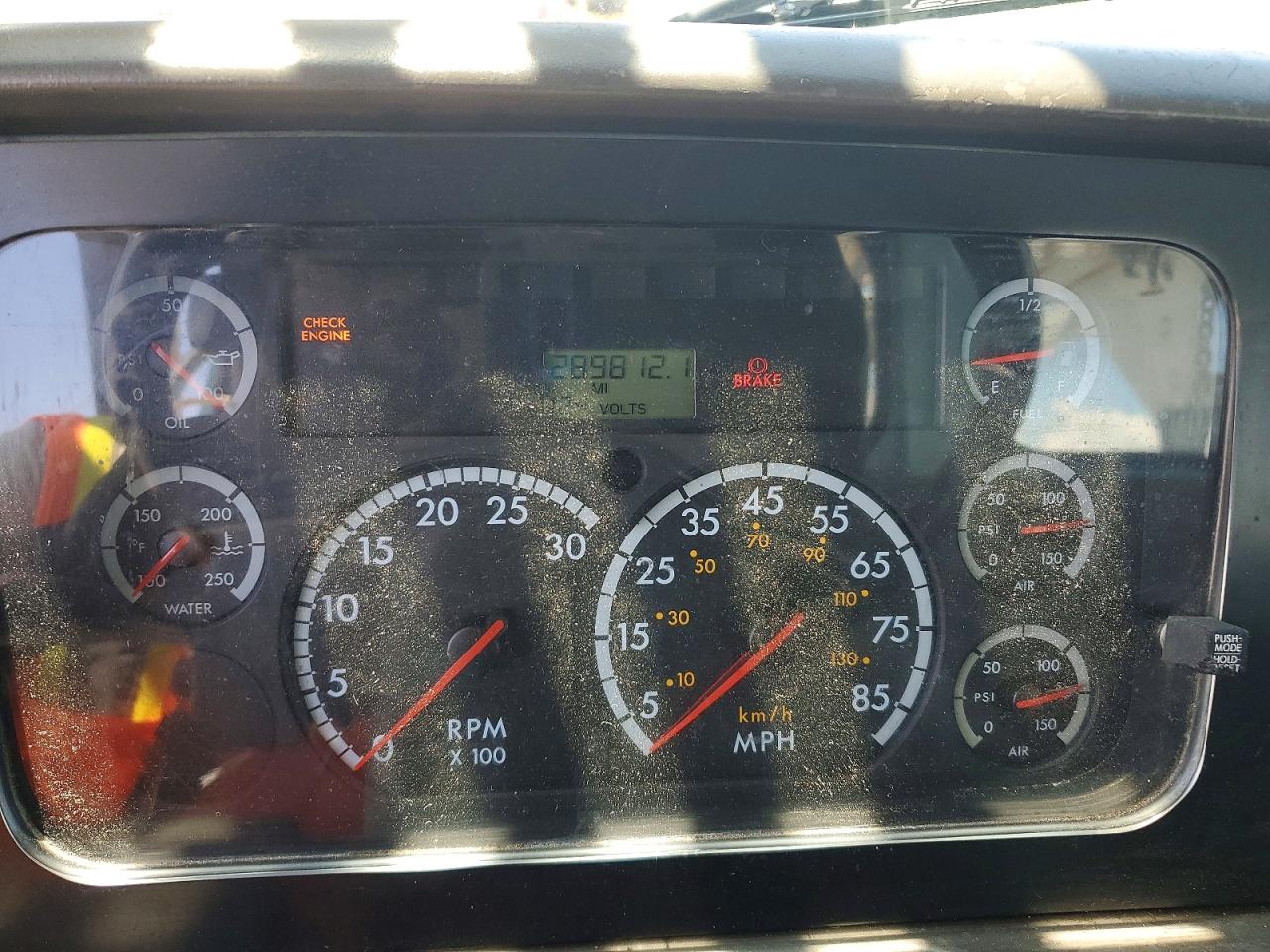 2004 STERLING All models VIN 2FZHAZCV04AM45698 photo 8