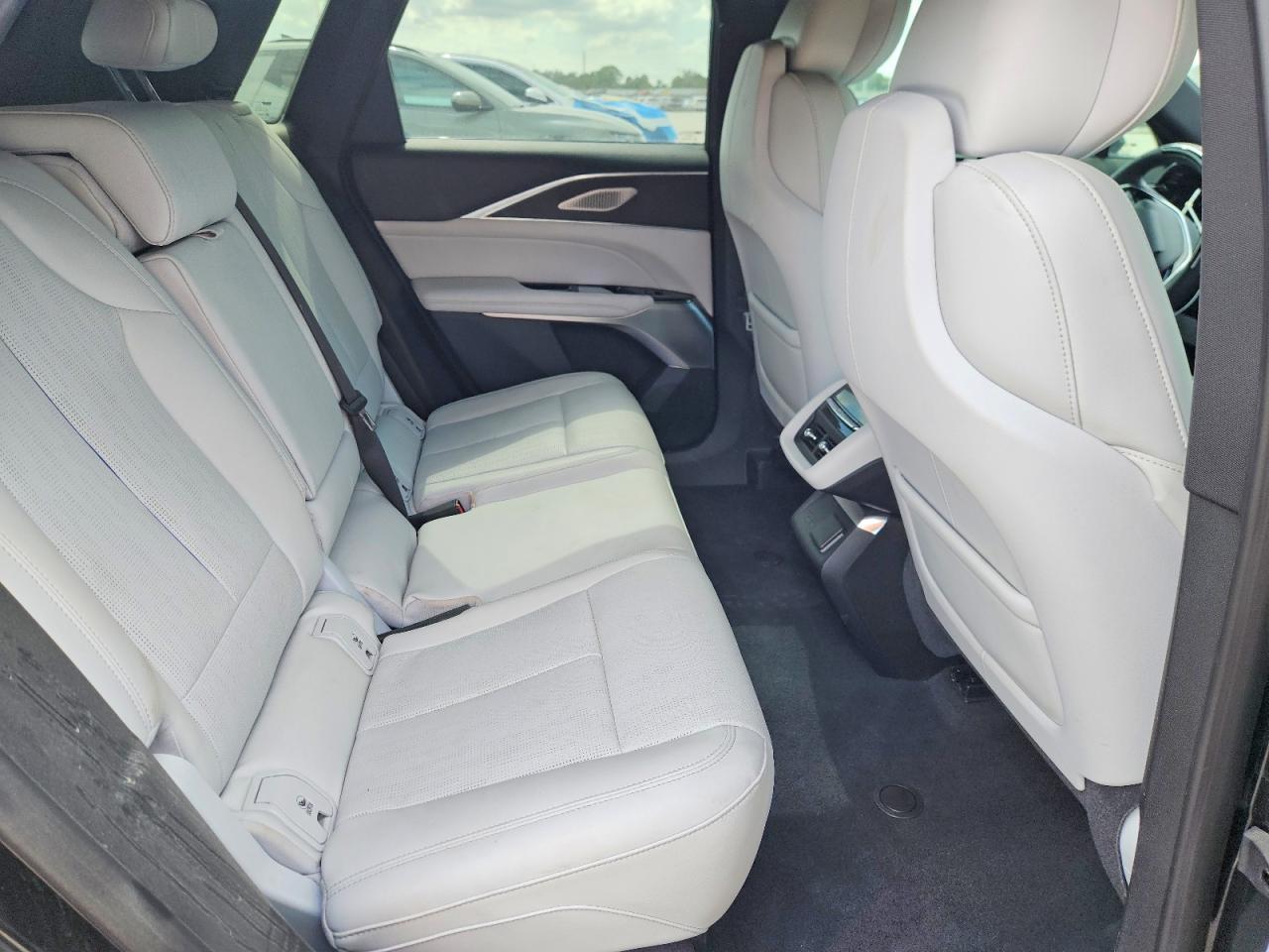 2024 Cadillac All other VIN 1GYKPWRK6RZ117404 photo 10