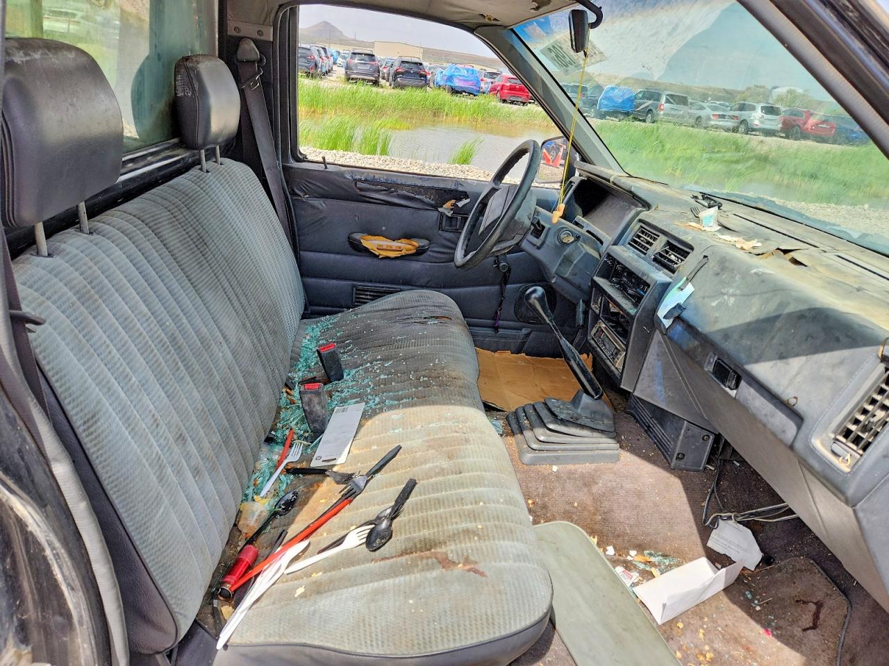 1993 Nissan Navara VIN 1N6SD11S9PC335900 photo 10