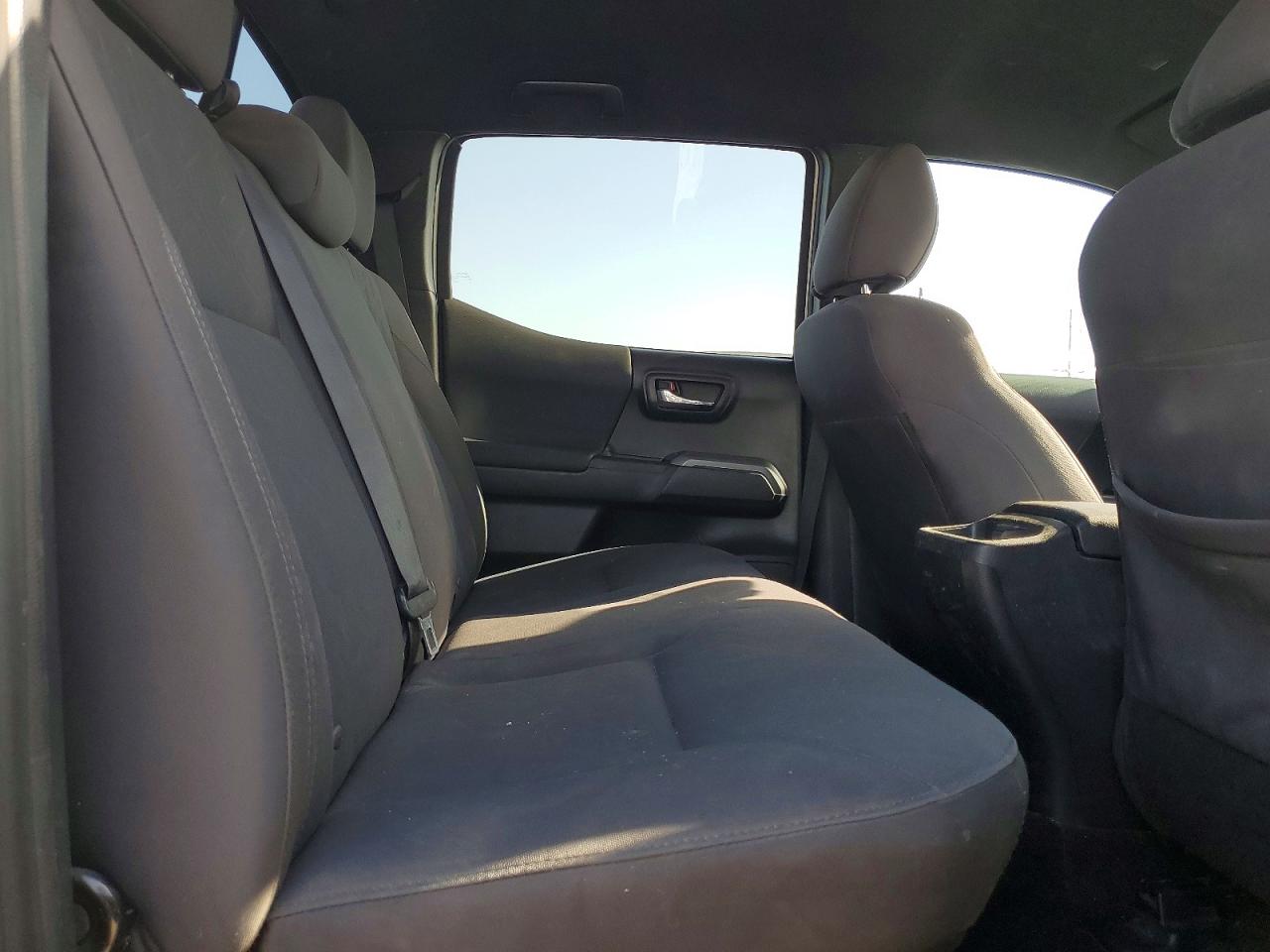 2019 Toyota Tacoma VIN 3TMDZ5BN8KM078510 photo 10
