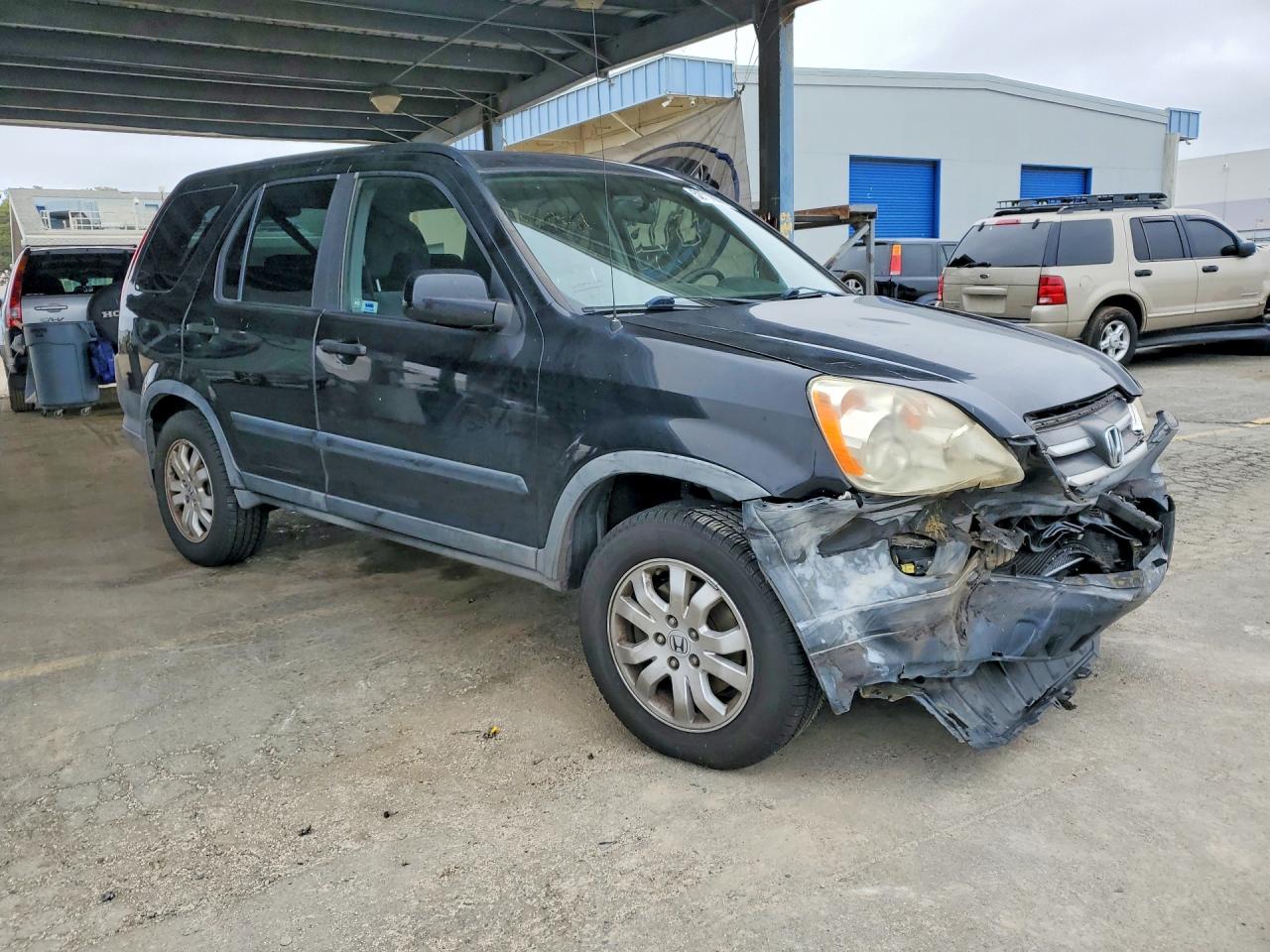 2005 Honda Crv VIN JHLRD78825C052107 photo 4