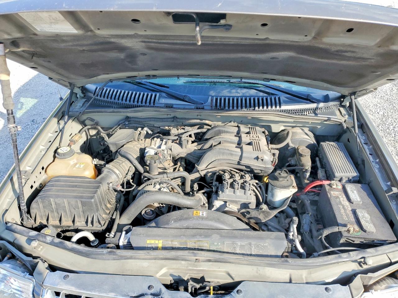 2004 Ford Explorer VIN 1FMZU73K24UB14285 photo 12