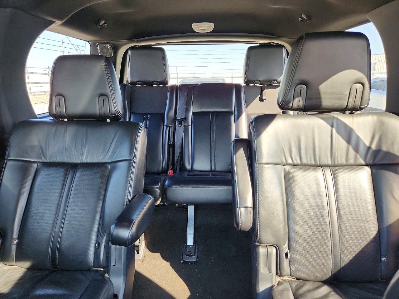 2015 Lincoln Navigator VIN 5LMJJ2JT8FEJ08988 photo 10