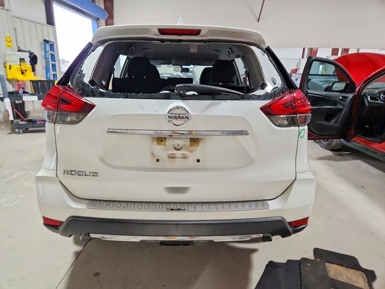 2017 Nissan Rogue VIN KNMAT2MT2HP515189 photo 6