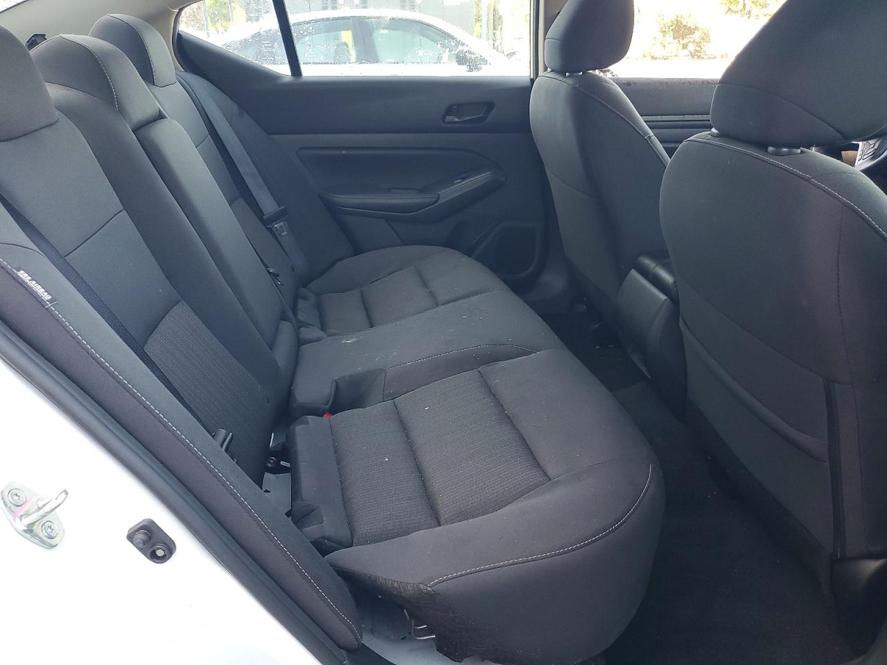 2025 Nissan Altima VIN 1N4BL4DV9SN393800 photo 10