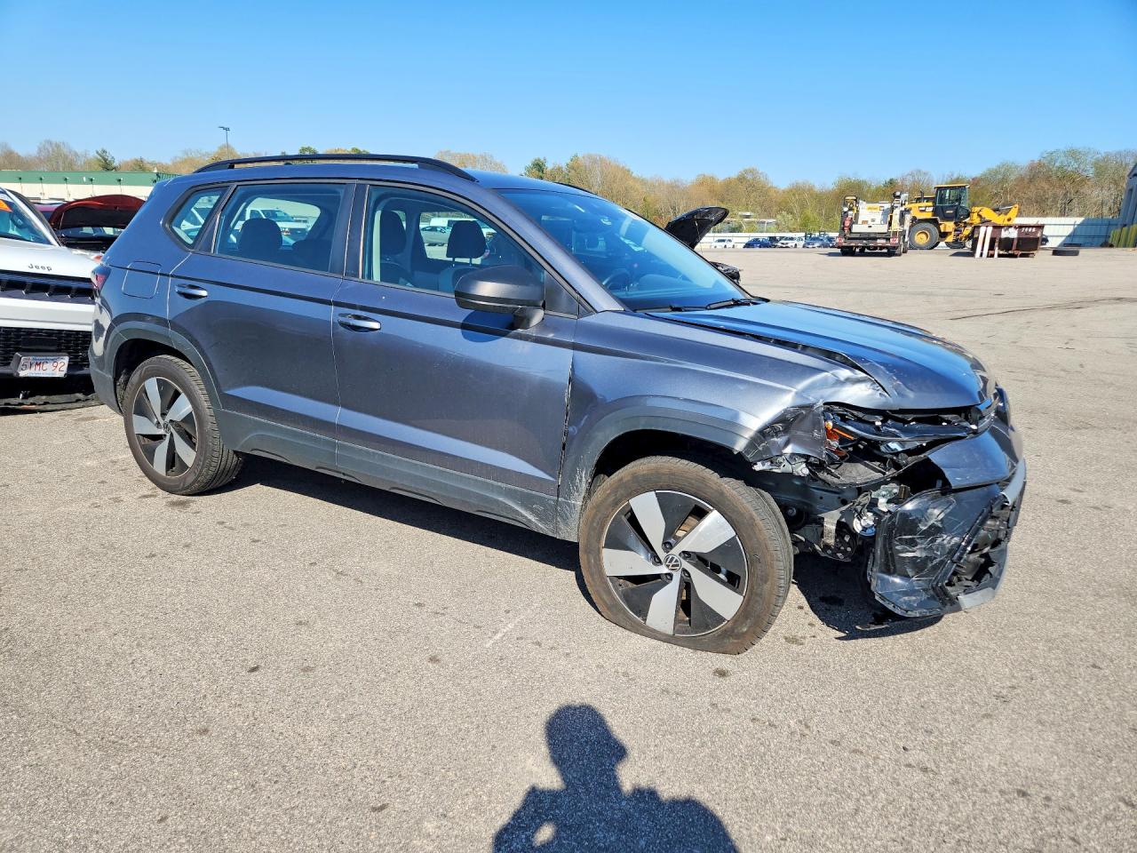 2025 Volkswagen All other VIN 3VV8C7B25SM004340 photo 4