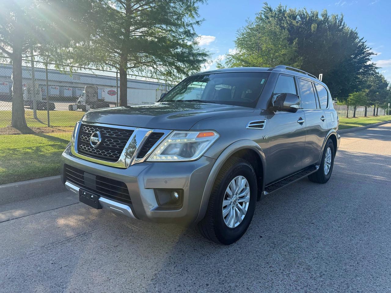 2017 Nissan Armada VIN JN8AY2NC0H9506693 photo 2
