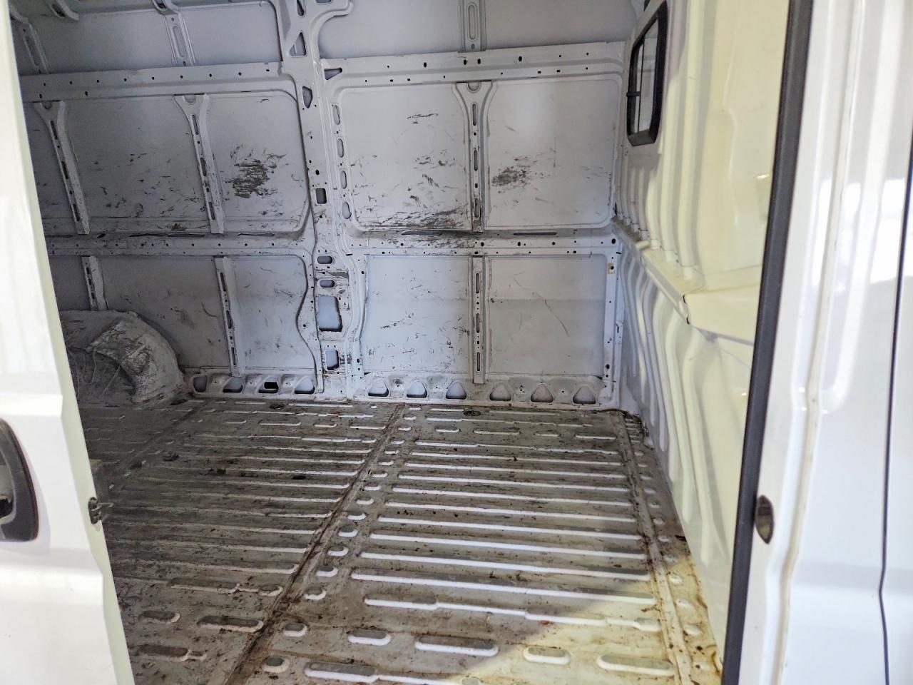 2025 Ram Promaster VIN 3C6MRVJG8SE509772 photo 11