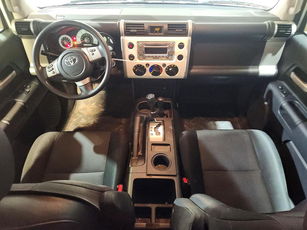 2011 Toyota Fj cruiser VIN JTEBU4BF6BK114027 photo 8