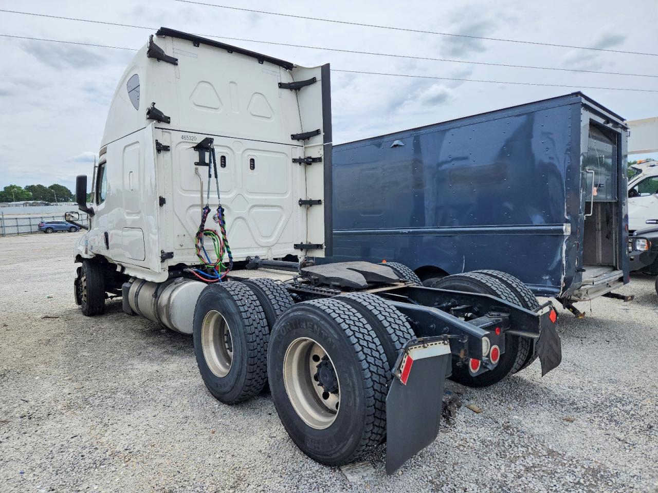 2023 FREIGHTLINER All other VIN 3AKJHHDR1PSNX9719 photo 3