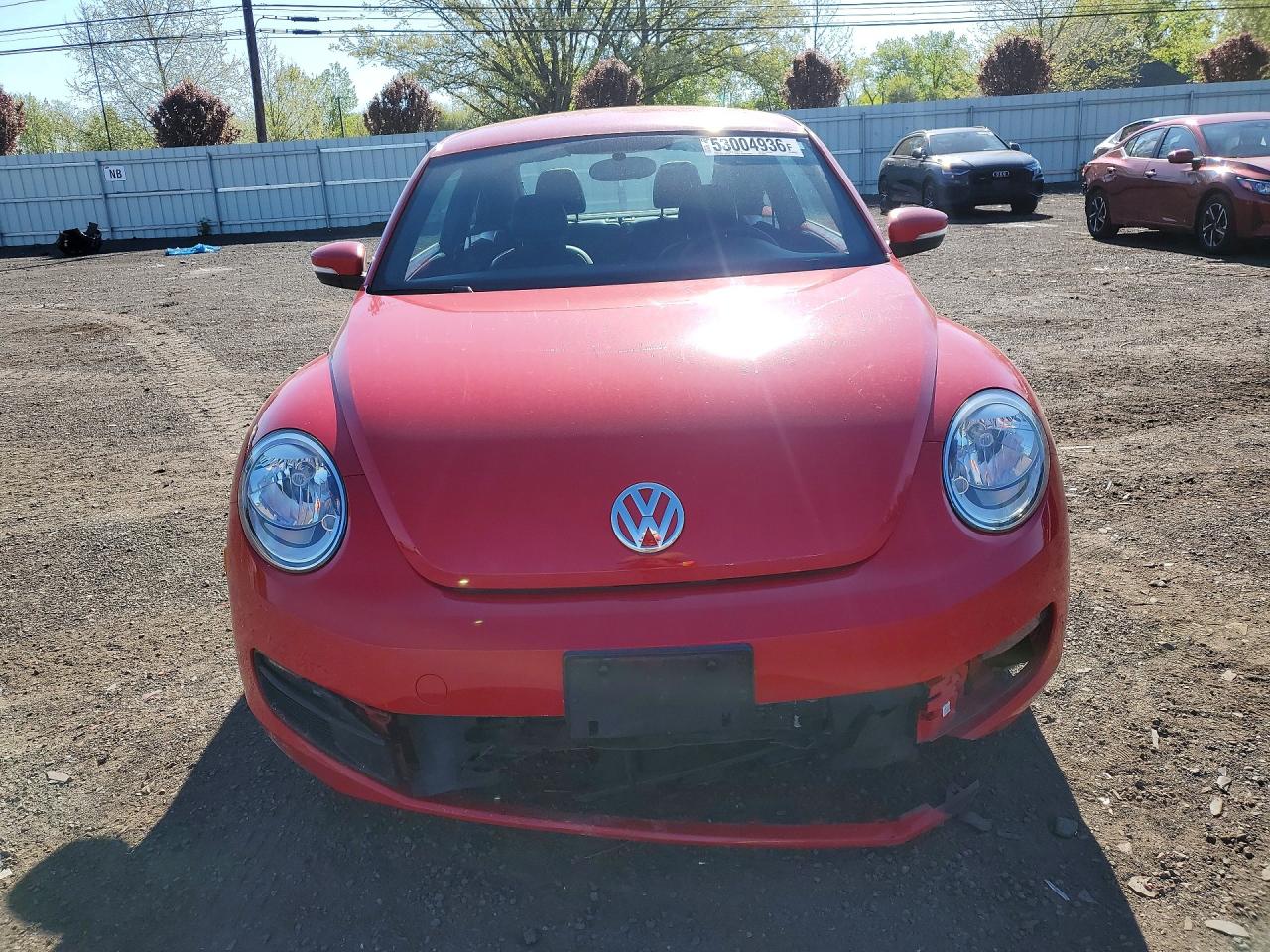 2014 Volkswagen Beetle VIN 3VWJP7AT8EM615463 photo 5
