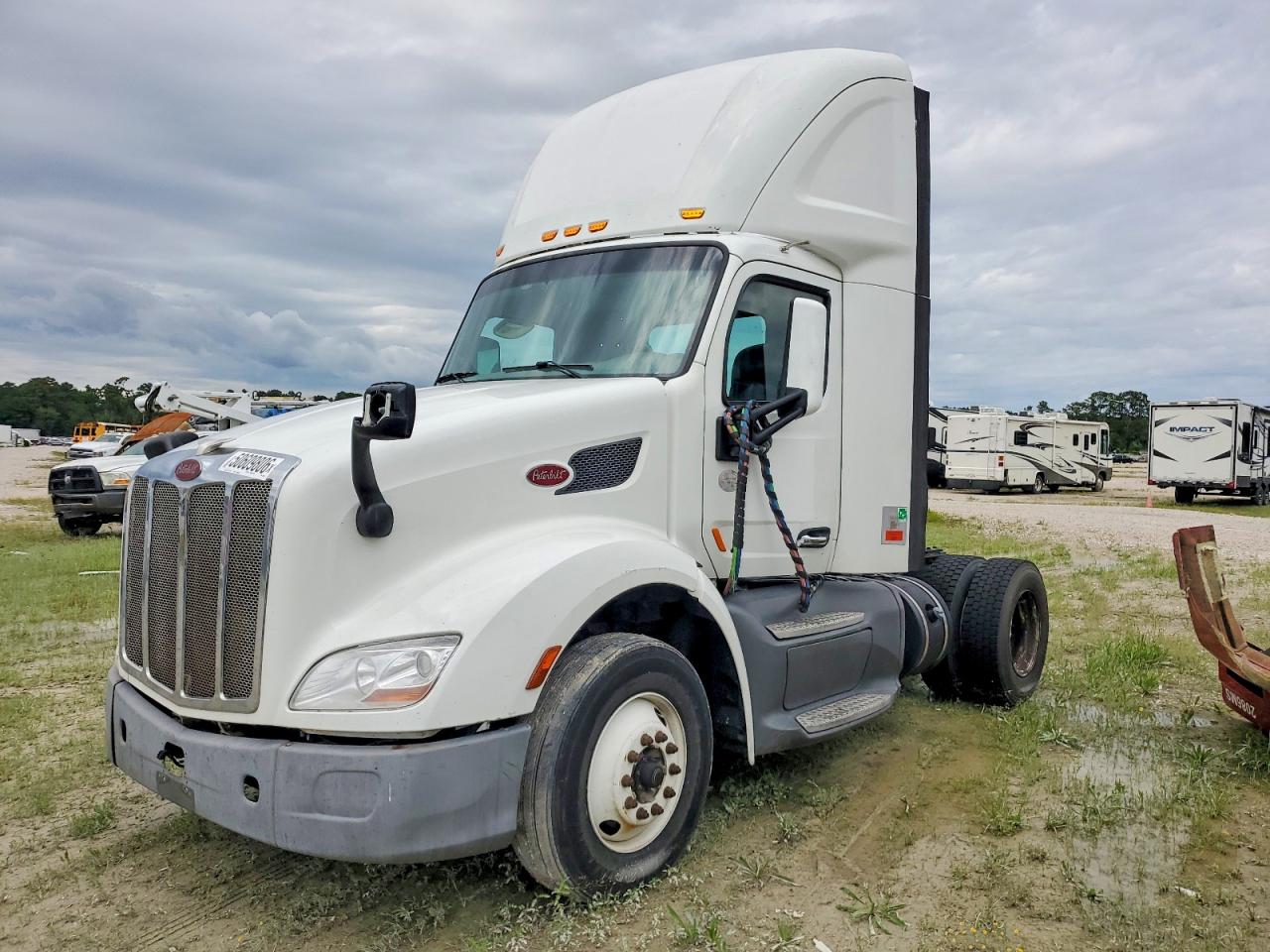 2017 PETERBILT All other VIN 1XPBA48X6HD428995 photo 2