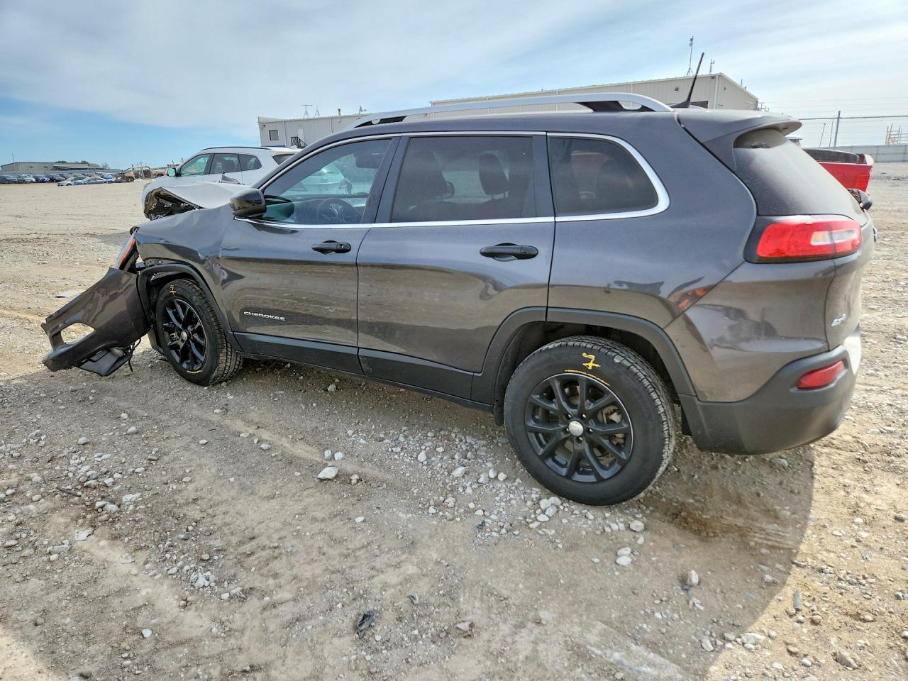 2016 Jeep Cherokee VIN 1C4PJMCB8GW220235 photo 2