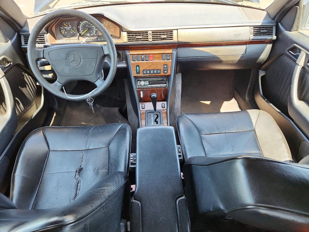 1995 Mercedes-Benz E-class VIN WDBEA66EXSC258051 photo 8