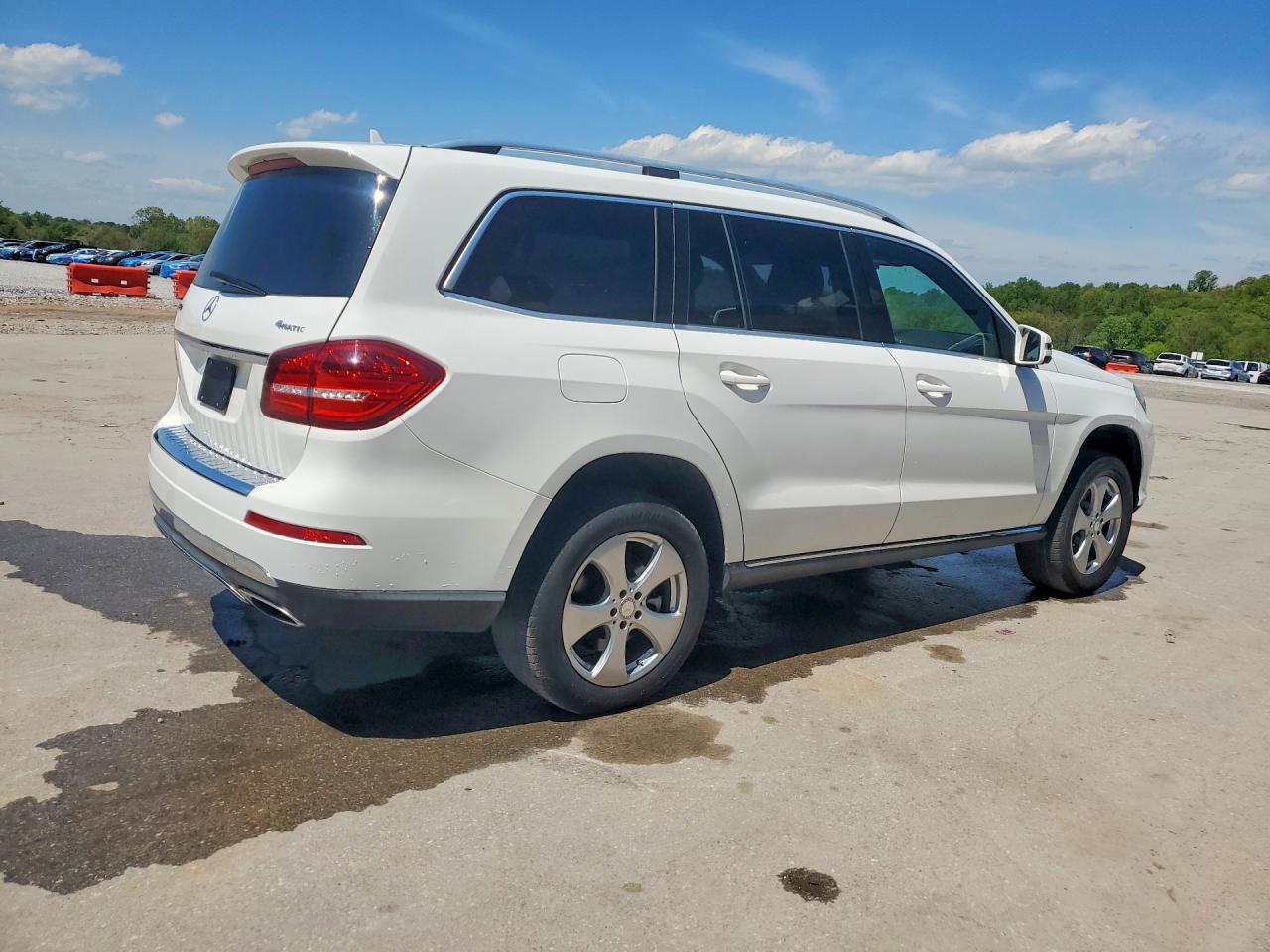 2017 MERCEDES-BENZ Gls-class VIN 4JGDF6EE7HA845758 photo 3