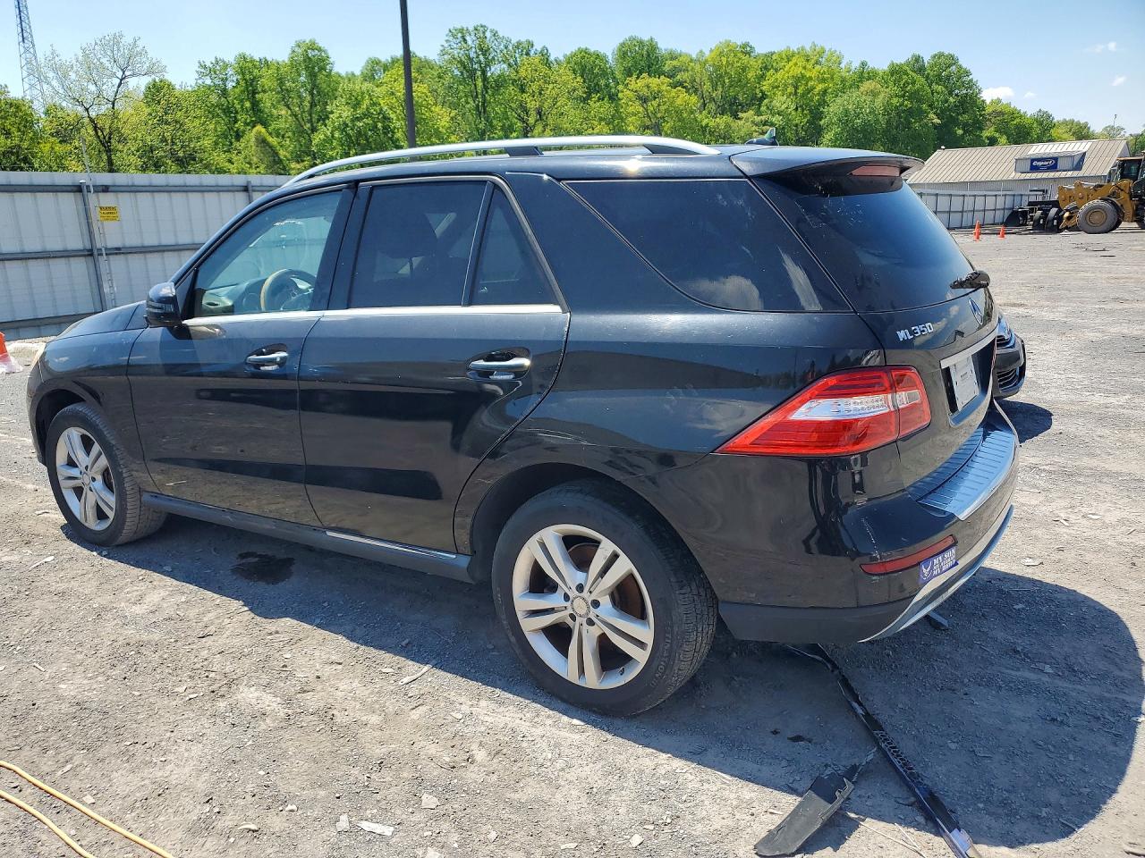 2015 Mercedes-Benz M-class VIN 4JGDA5JB5FA514467 photo 2