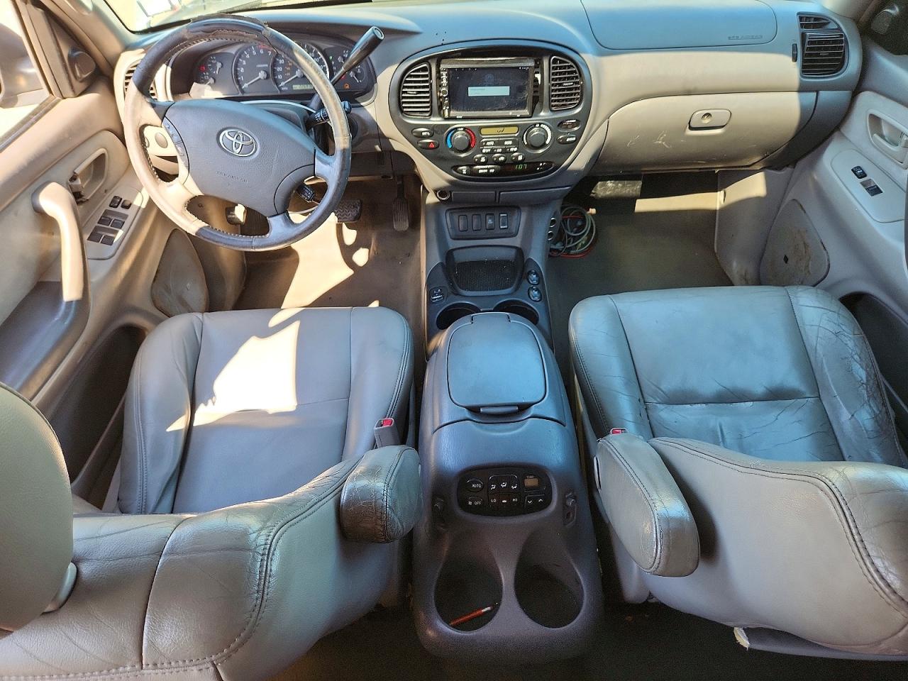 2005 TOYOTA Sequoia VIN 5TDBT44A15S241905 photo 8