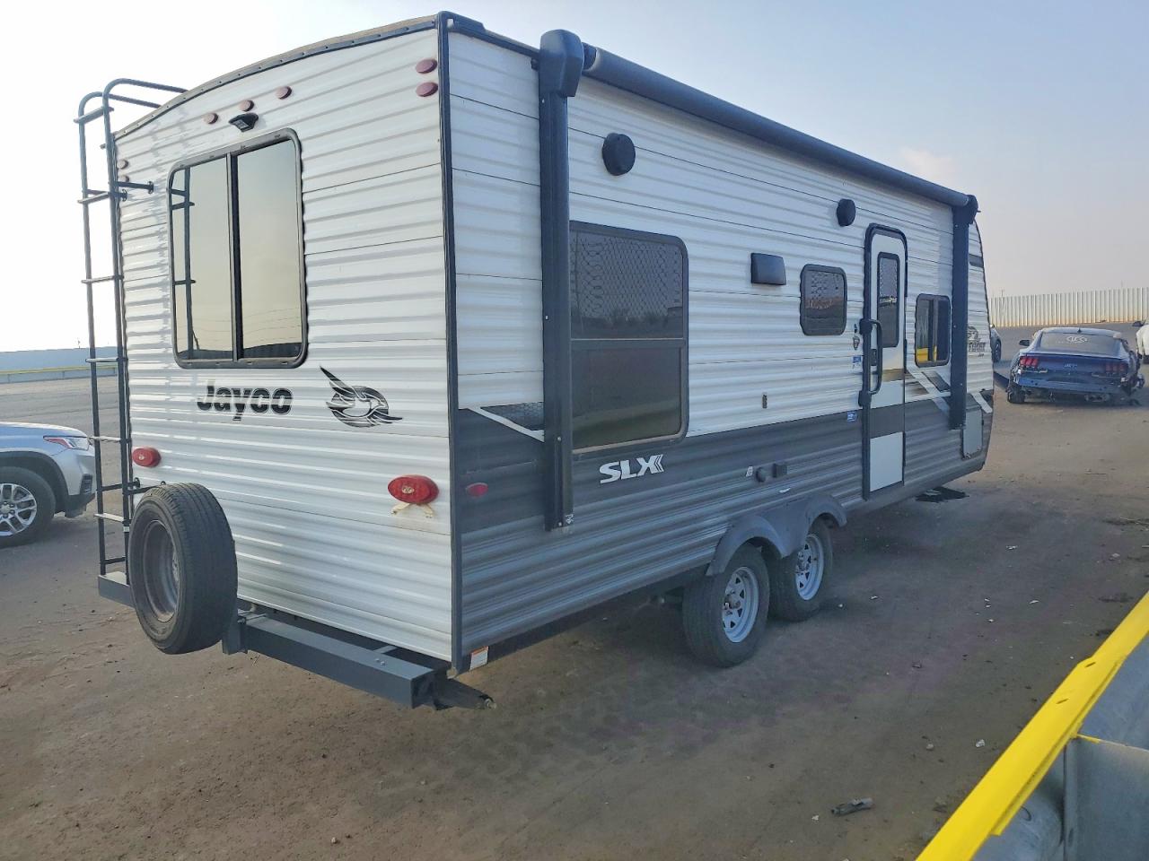 2022 JAYCO Recreation VIN 1UJBJ0BL7N17Z0816 photo 4