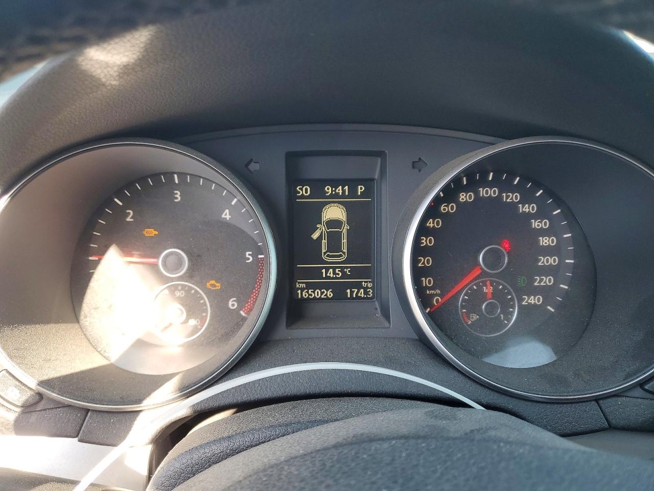 2012 Volkswagen Golf VIN WVWDM7AJ0CW126379 photo 9