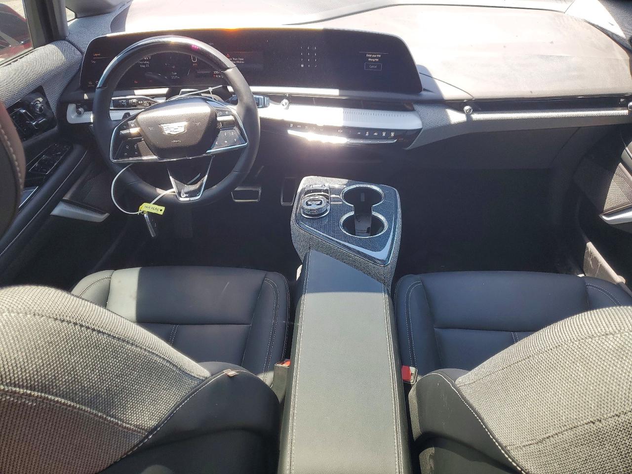 2025 Cadillac Optiq luxu VIN 3GYK3BMRXSS267902 photo 8