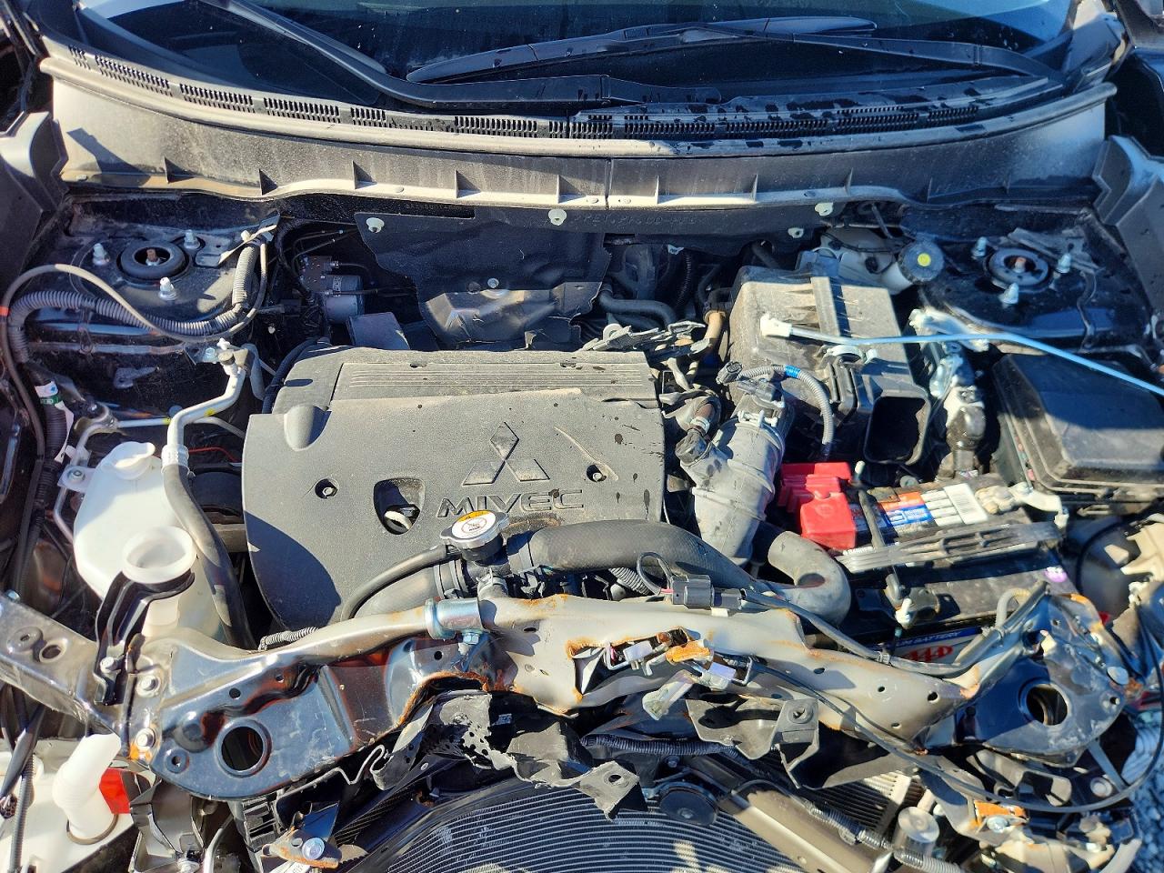 2025 Mitsubishi Outlander VIN JA4ARUAU4SU014864 photo 12