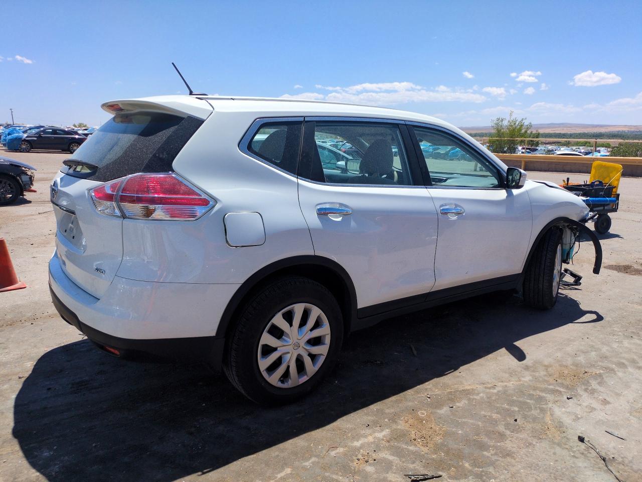 2015 Nissan Rogue VIN KNMAT2MV9FP580135 photo 3