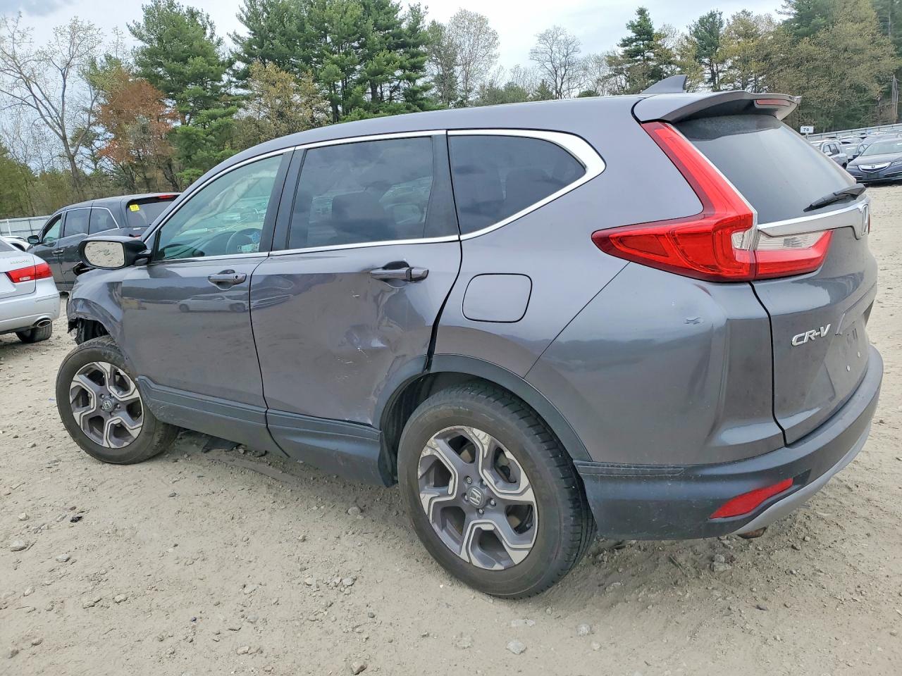 2018 Honda Crv VIN 7FARW2H81JE088799 photo 2